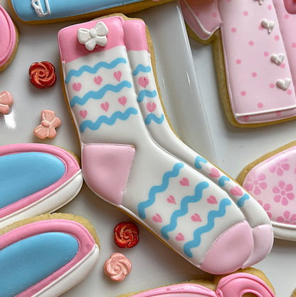 Valentines Day Cozy Set-6 Cookies